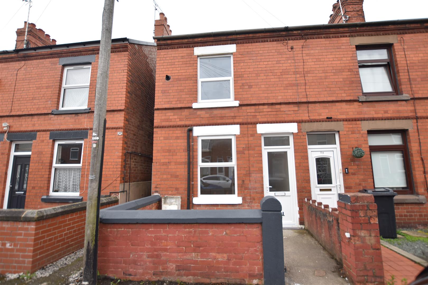 For Sale 2 Bed House end terrace